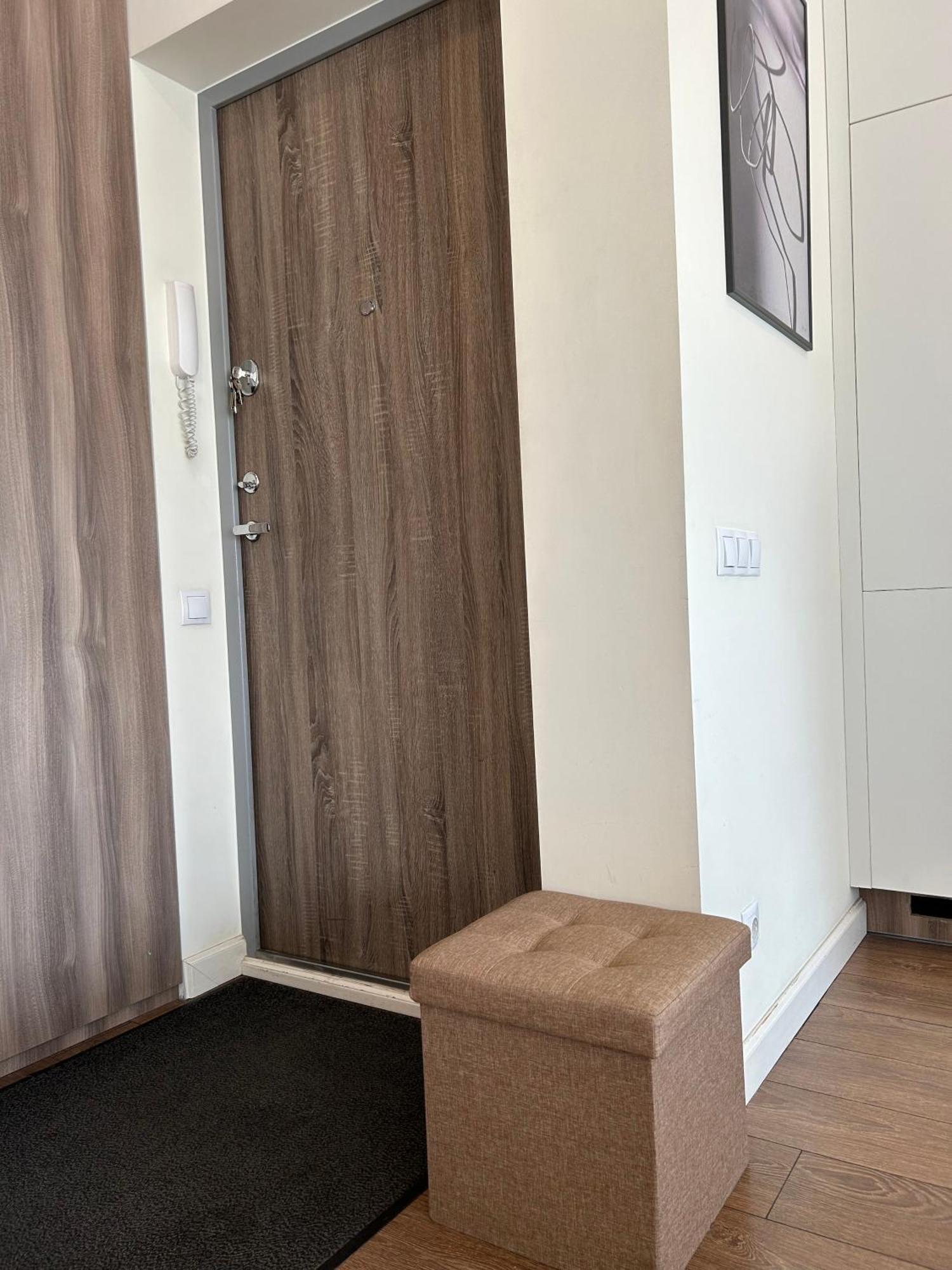 Your Home - Spacious Apartment In City Center, With Balcony & Self Check-In ヴィリニュス エクステリア 写真