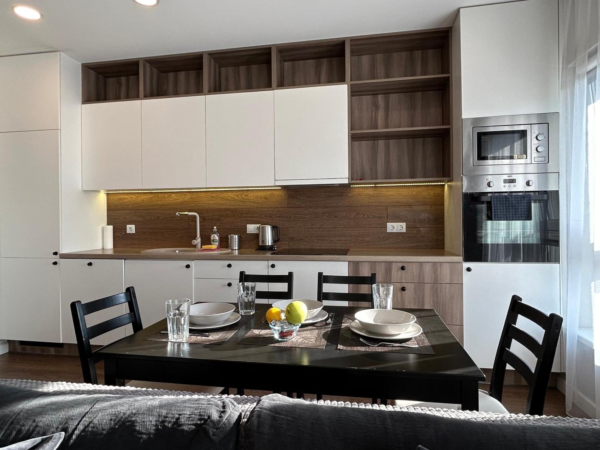 Your Home - Spacious Apartment In City Center, With Balcony & Self Check-In ヴィリニュス エクステリア 写真